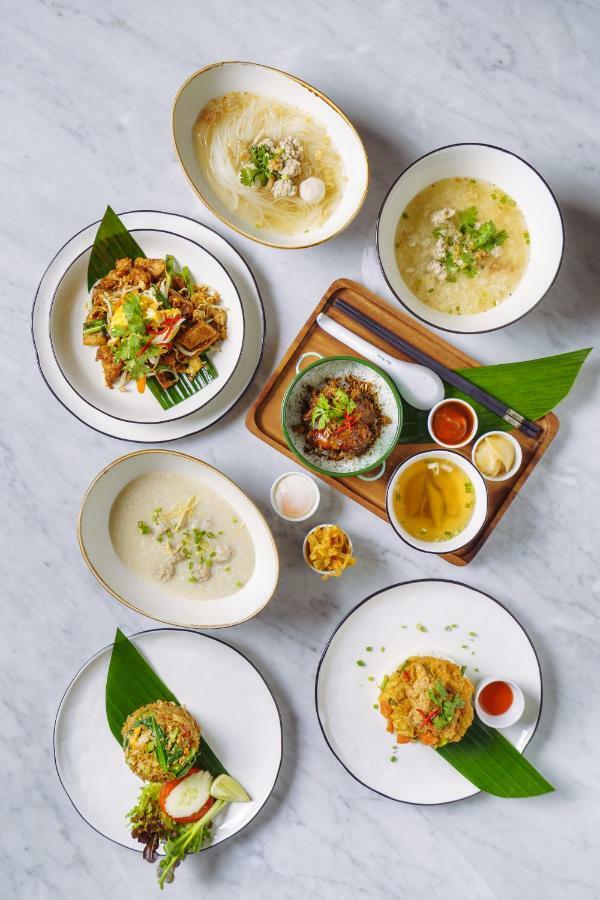 מלון בנגקוק Tastoria Collection Sukhumvit מראה חיצוני תמונה A selection of dishes at the restaurant